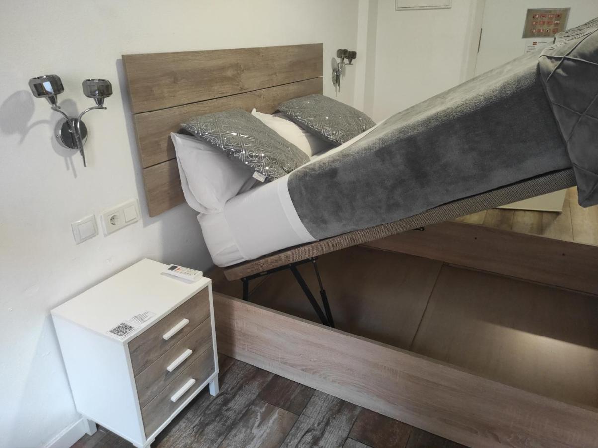 Hostal Olozaga Alicante Eksteriør bilde